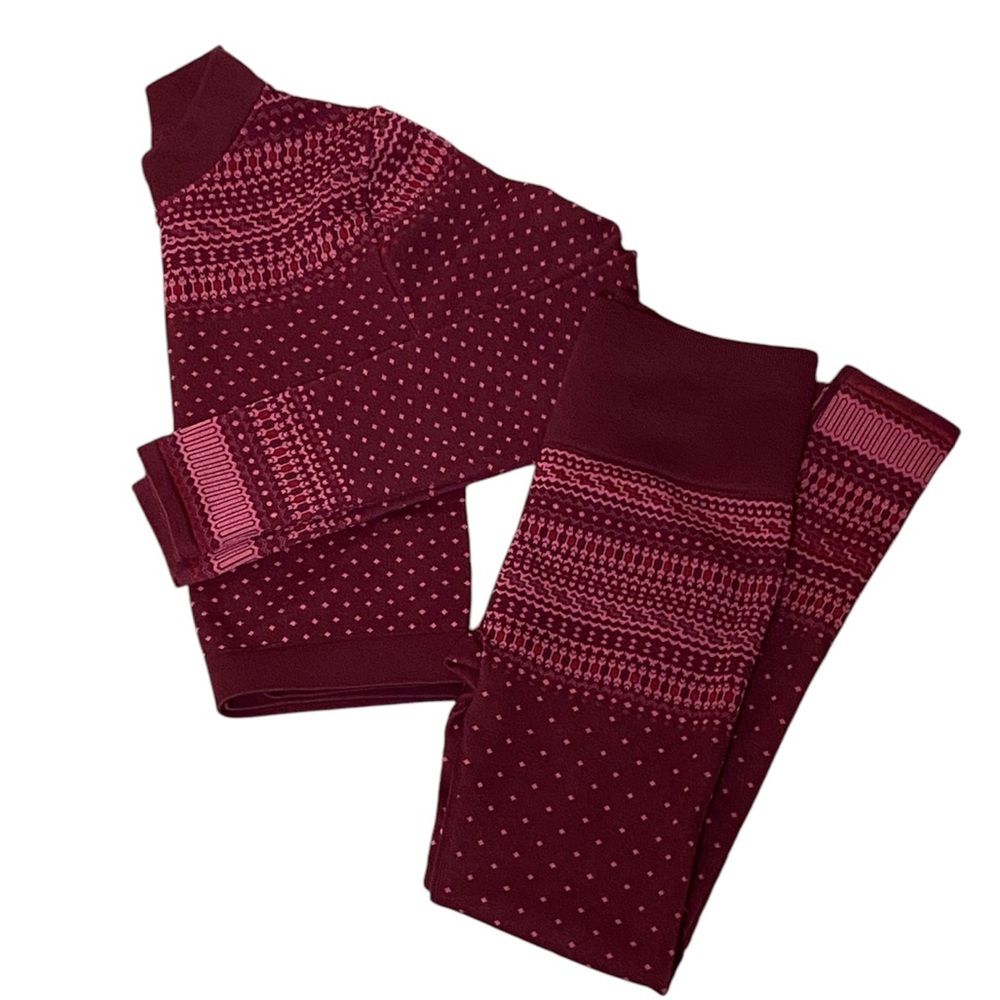 Fabletics Holly Seamless Fair Isle Long Sleeve + Legging set. Merlot Medium